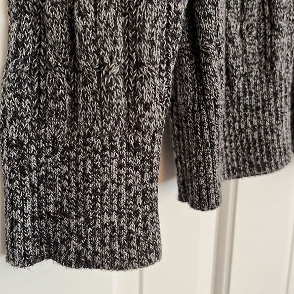 St John’s Bay• Charcoal Grey Cable Knit Sweater, Size XL - Picture 5 of 15
